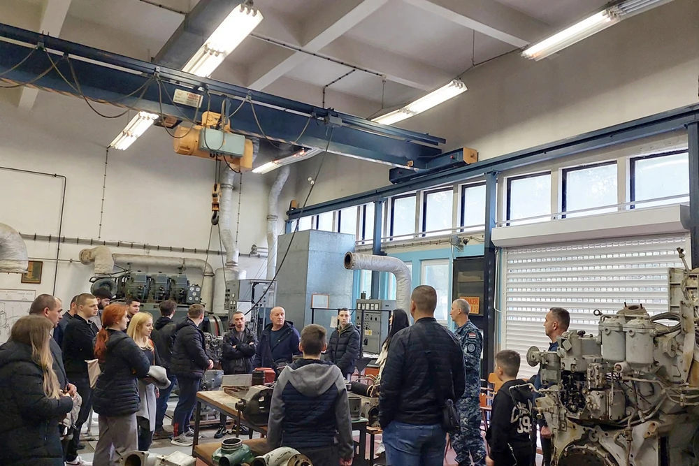 Velik interes građana za Dan otvorenih vrata Hrvatskog vojnog učilišta