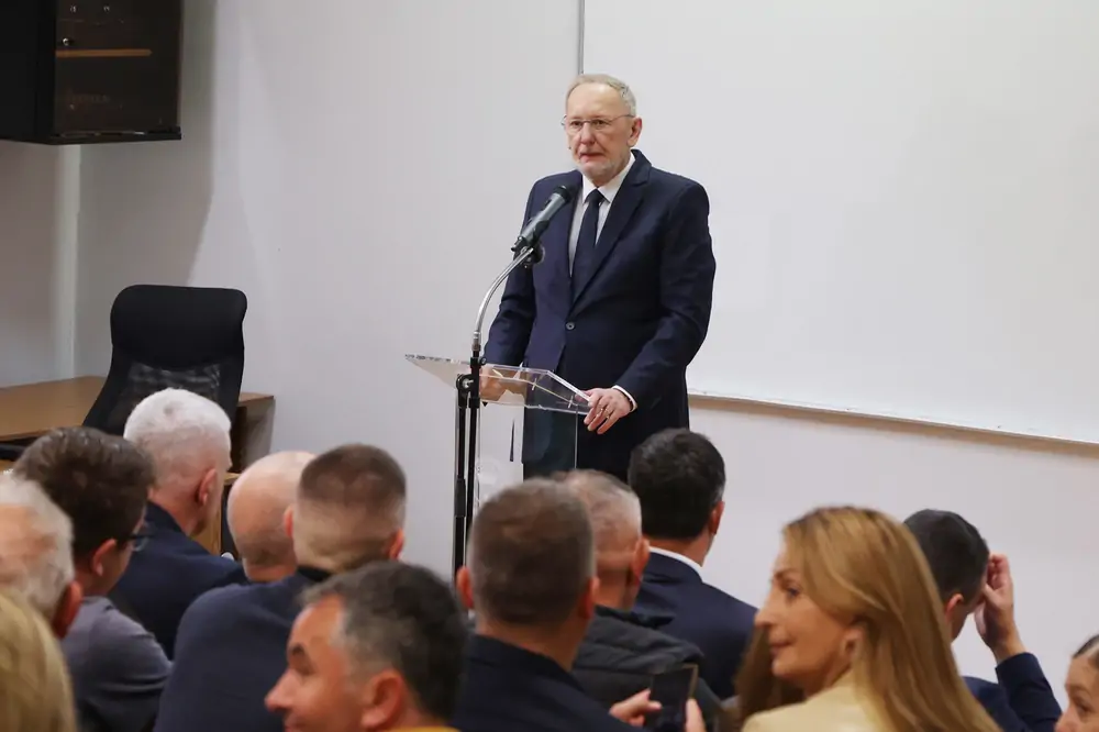 Potpredsjednik Vlade i ministar Božinović sa studentima Veleučilišta u Šibeniku o sigurnosti i ulozi mladih 